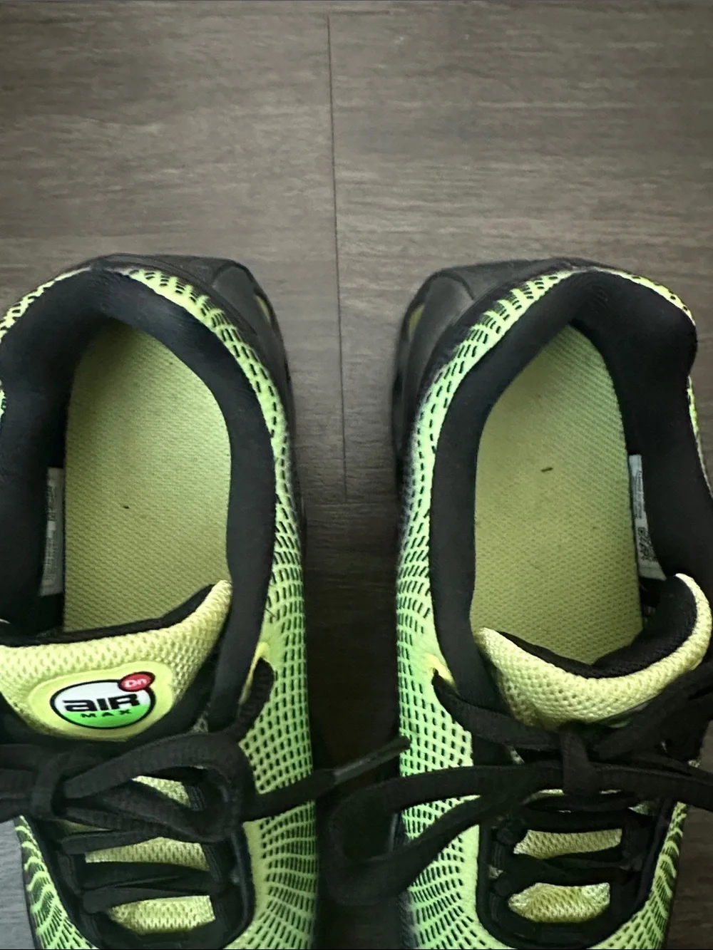 Nike Neon Green  Air Max Dn Cushion